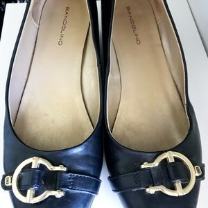 Bandolino low wedge pump